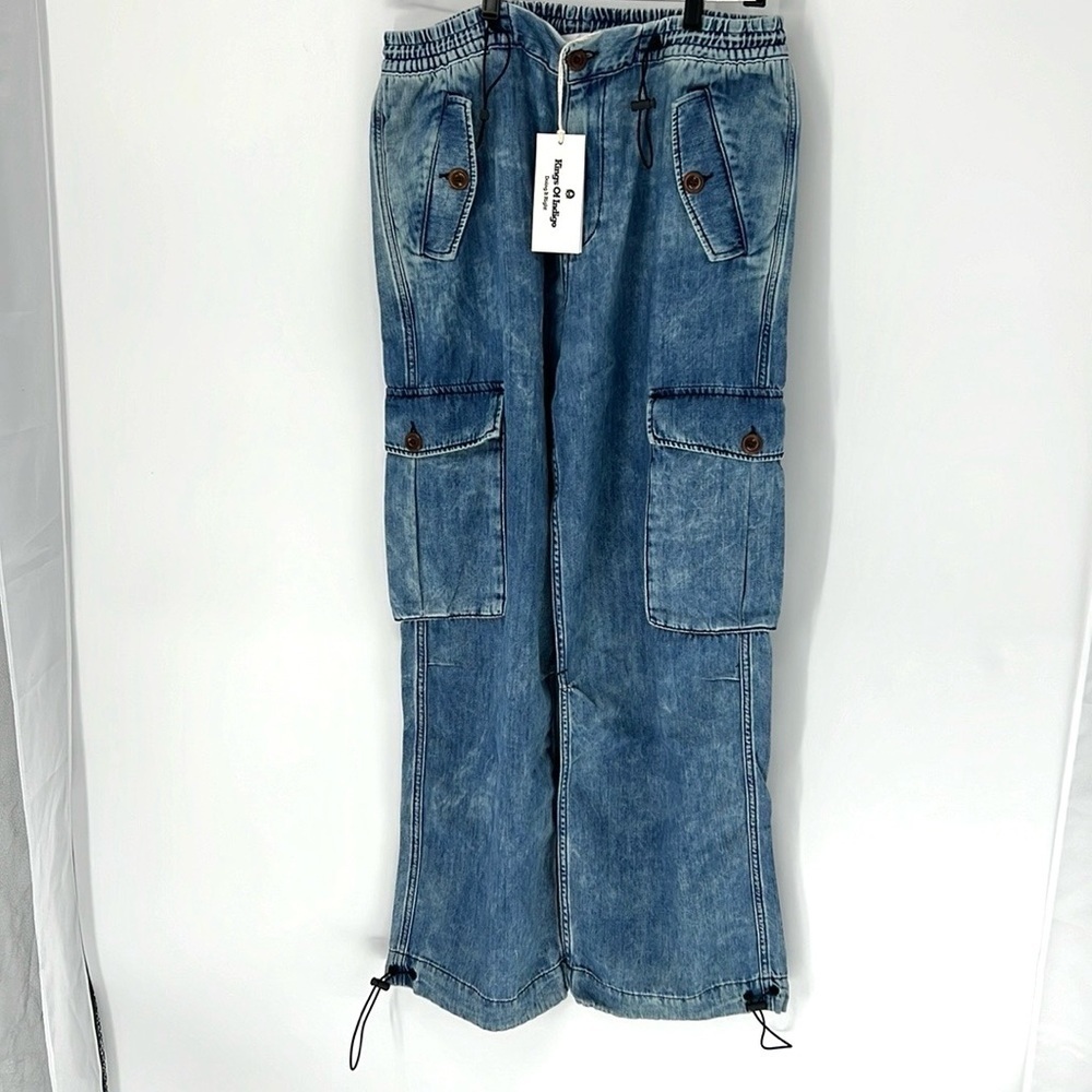 Kings of indigo NWT women’s cenred cargo pants medium
